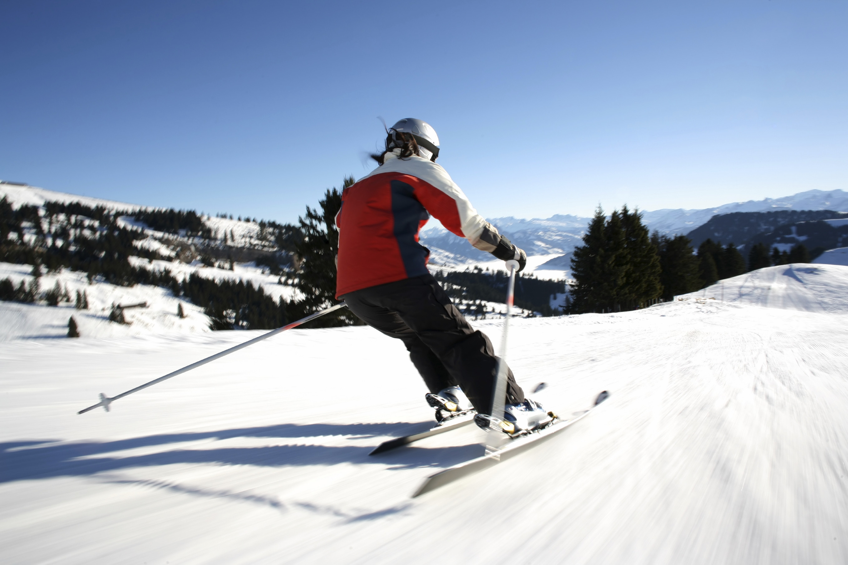 Ski-action-(leaflet-2007)-1620727394.JPG