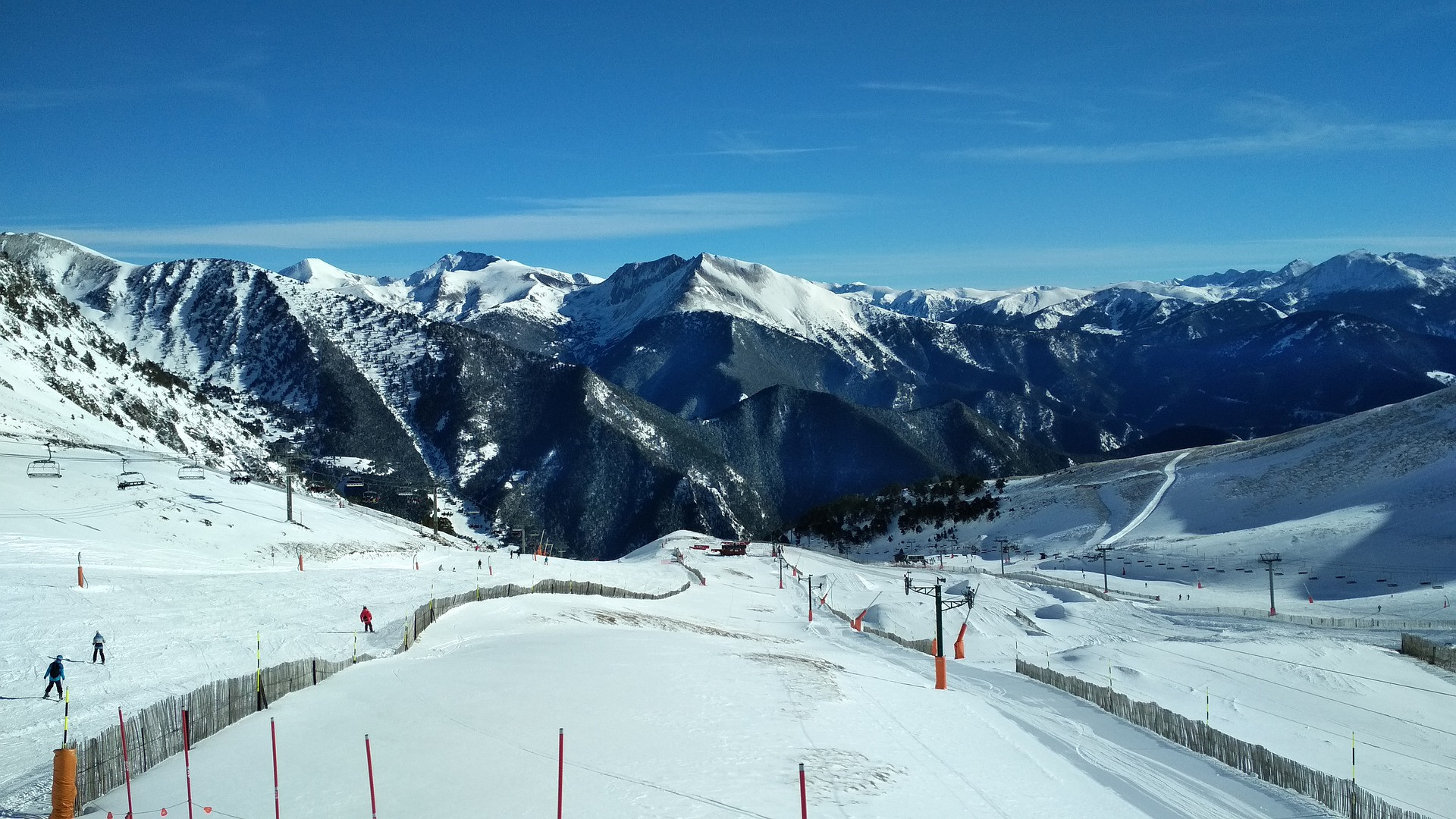 arinsal-andorra-mountains-4445550_1920.jpg
