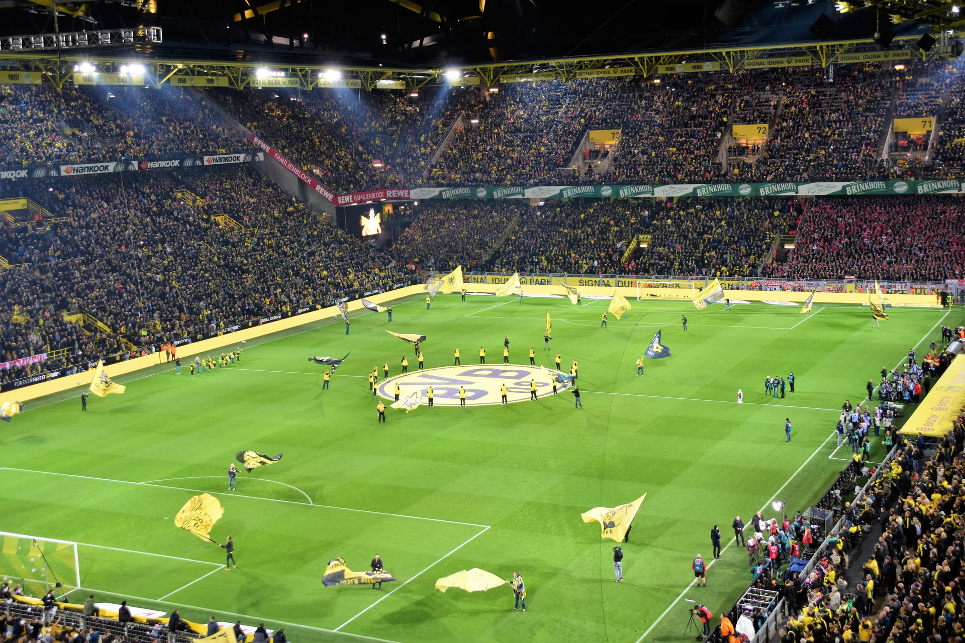 bvb-waldemar-brandt-rzB4A0fH9Ic-unsplash.jpg