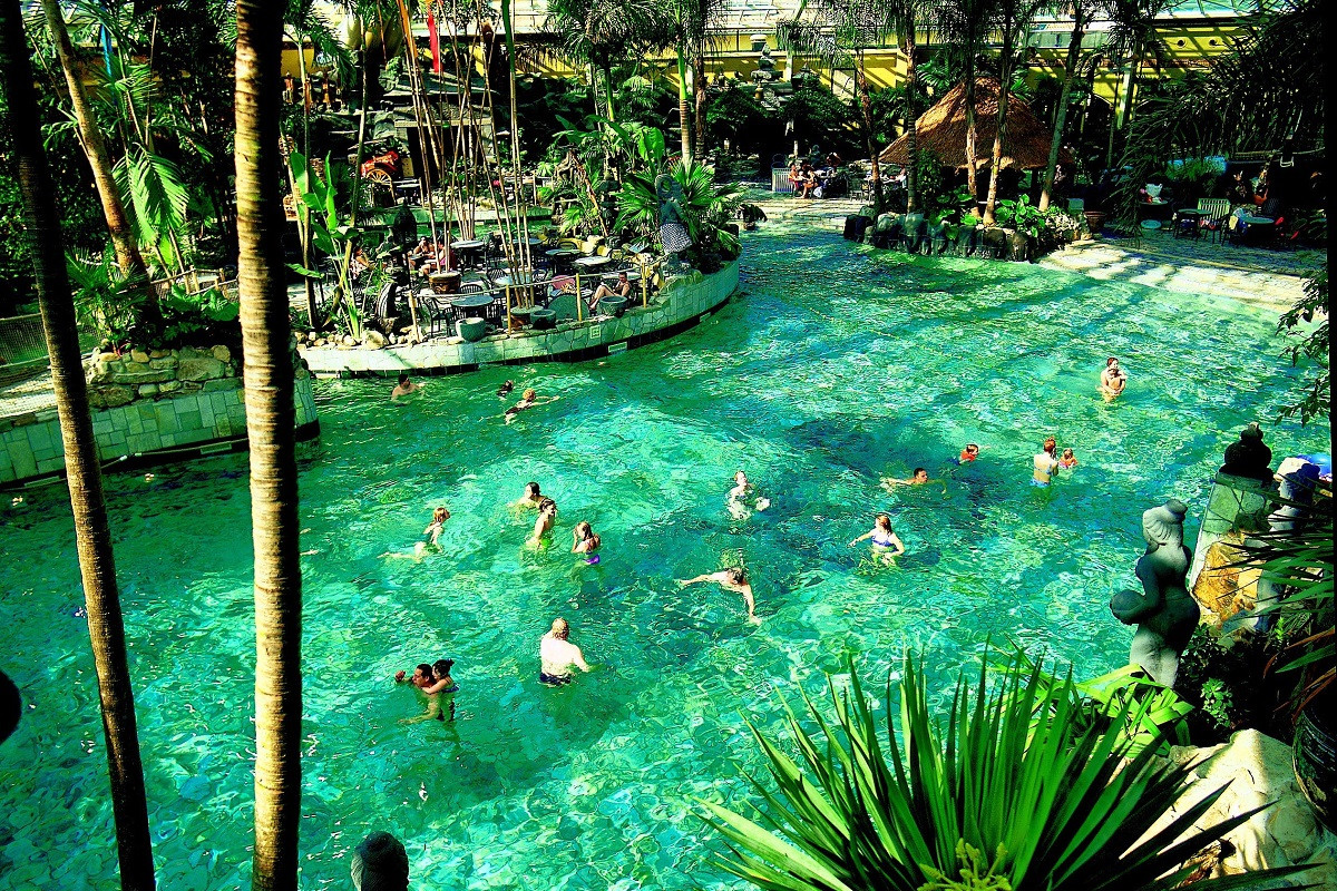cp-de-eemhof-pool.jpg