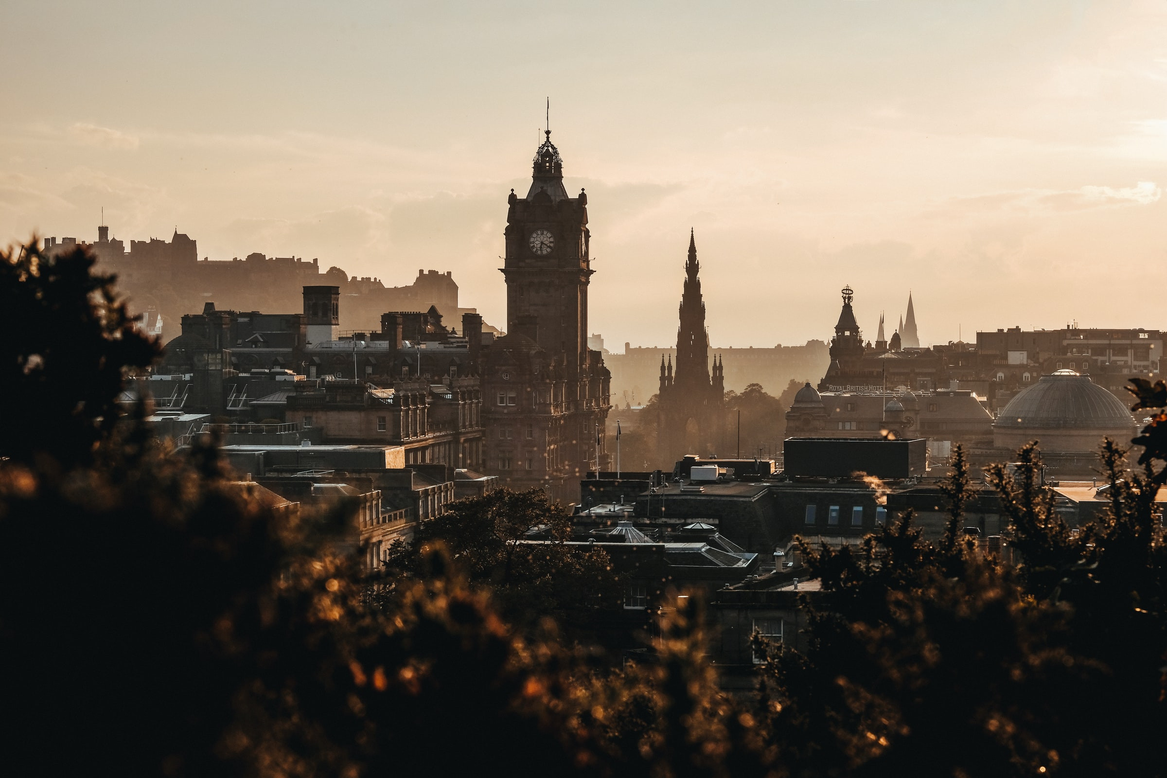 edinburgh-adam-wilson-ktDODr-3tvY-unsplash.jpg