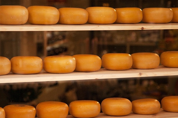 publicdomainpictures-cheese-21500_1280-2.jpg