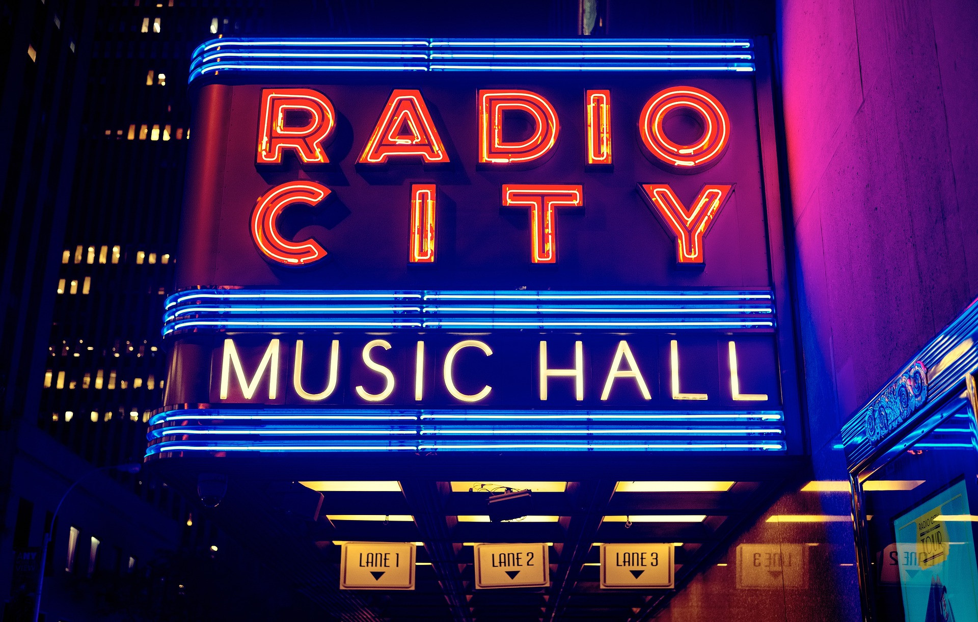 radio-city-architecture-2562547_1920.jpg