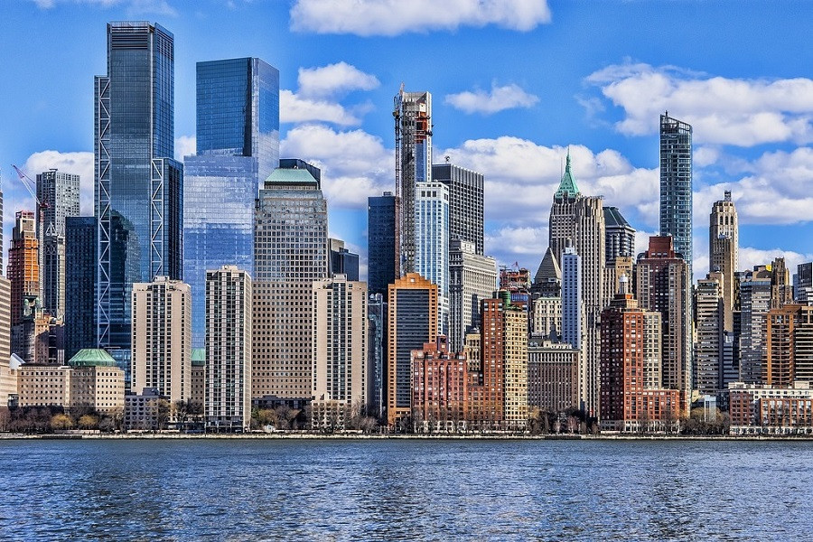 skyscraper-manhattan-4138442_1280.jpg