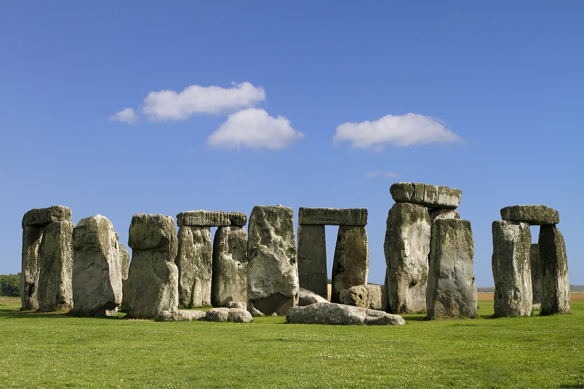 stone-henge-iStock_000016156836-2.jpg