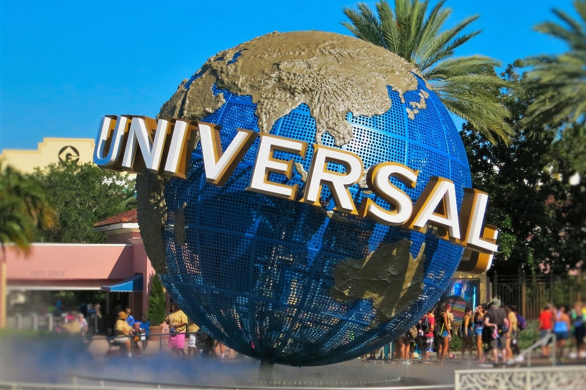 universal-studios-1640516_1280.jpg
